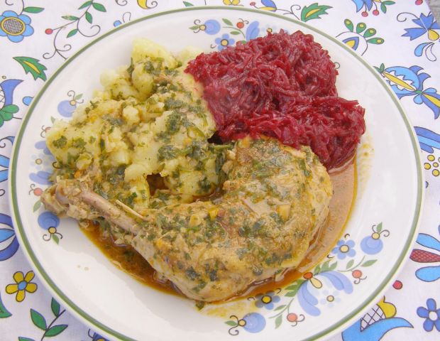 Udka kurczaka w sosie pietruszkowym na obiad