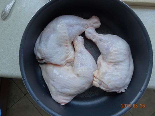 Udka z kurczaka marynowane w aroniówce i imbirze