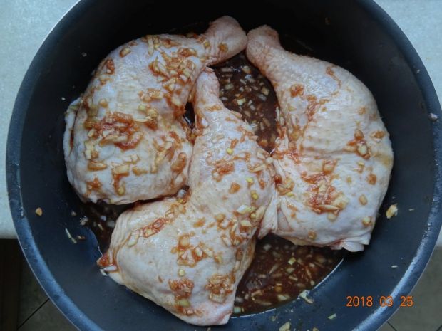 Udka z kurczaka marynowane w aroniówce i imbirze