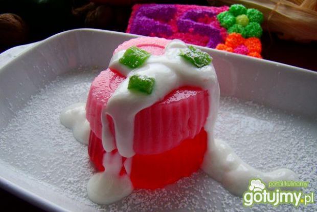 Walentynkowy deser z jogurtem kozim 