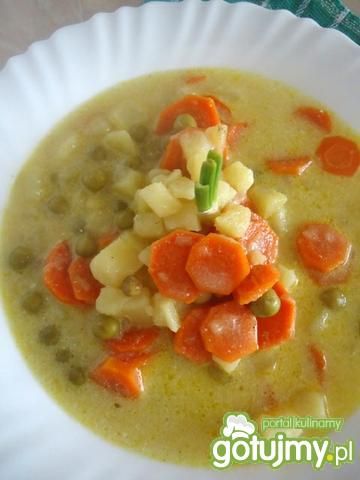 Warzywna zupa z zielonym groszkiem