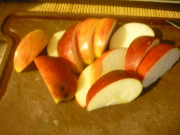 Wątróbka z jabłkiem i cebulką