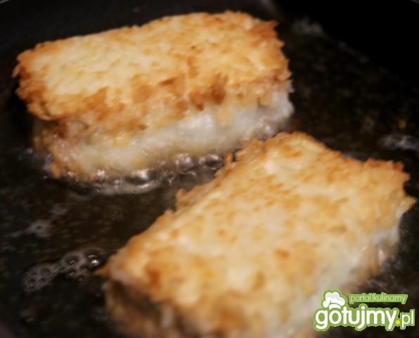 Wędzone tofu w wiórkach kokosowych