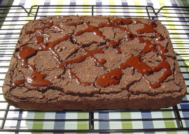 Wegańskie brownie z czarną fasolą i bananami