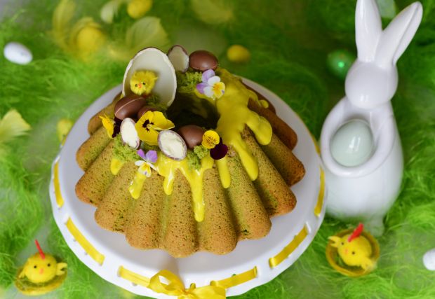 Wielkanocna babka szpinakowa z kremem lemon curd