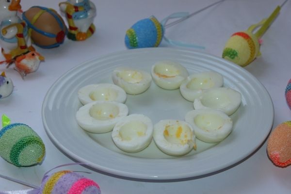 Wielkanocne jaja faszerowane makrelą