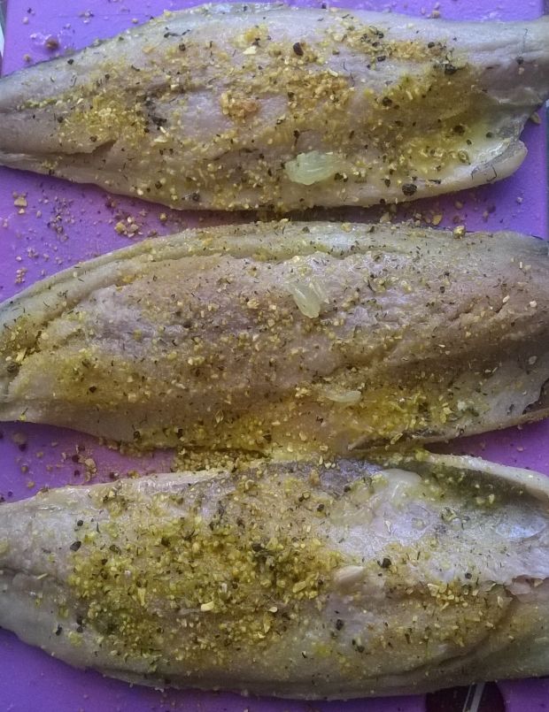 Wytrawne szpinakowe torciki z kremem z makreli
