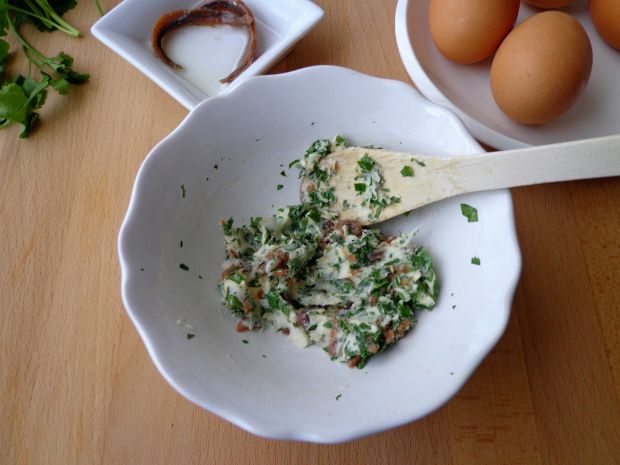 Zapiekane jajka z anchois