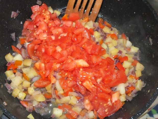 Zapiekanka makaronowa z letnimi warzywami