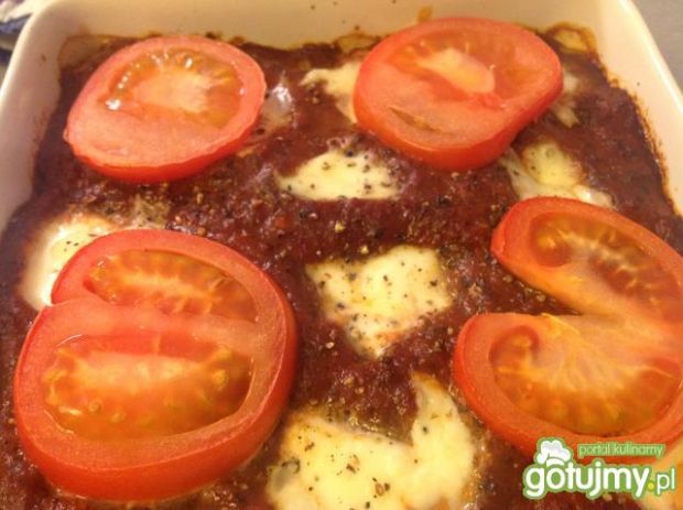 Zapiekanka pomidorowa z mozzarellą
