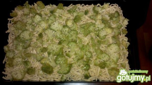Zapiekany makaron z brokułami ala gino