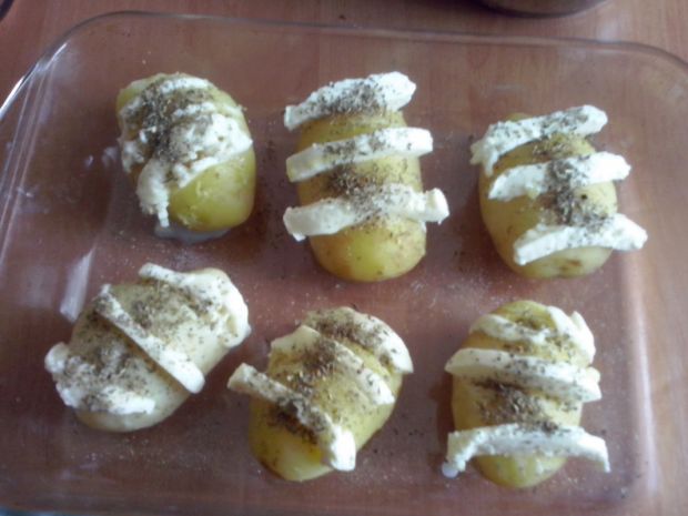 Ziemniaki zapiekane z mozzarellą 