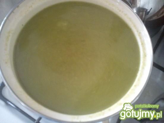 Zmiksowana zupa z brokuła