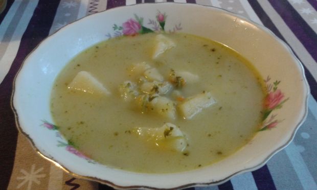Zupa brokułowo - groszkowa