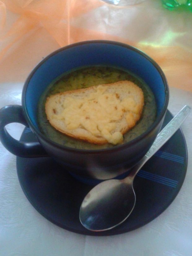 Zupa cebulowa z grzanką serową