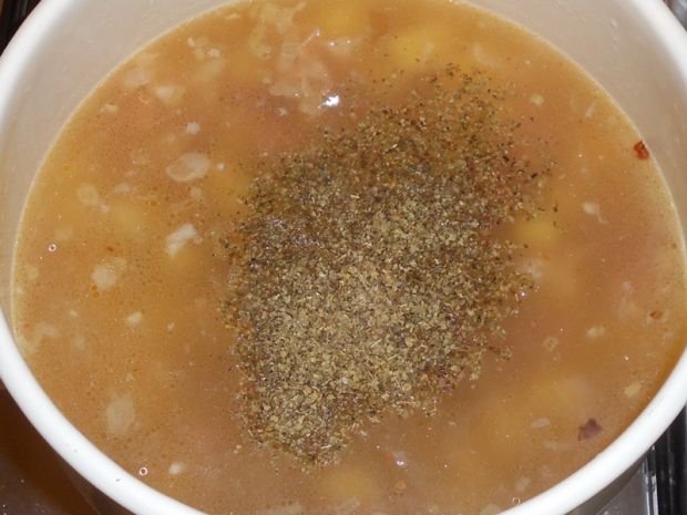 Zupa chrzanowa na szynce dojrzewającej