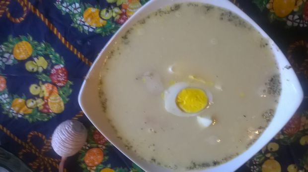 Zupa chrzanowa na żeberkach