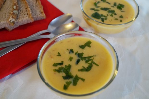 Zupa dyniowa z imbirem i boczkiem