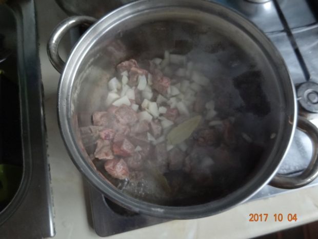 Zupa gulaszowa z batatami