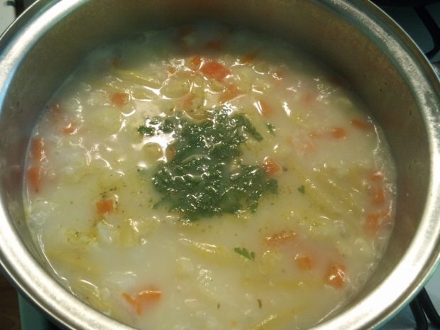 Zupa kalafiorowa z fasolką