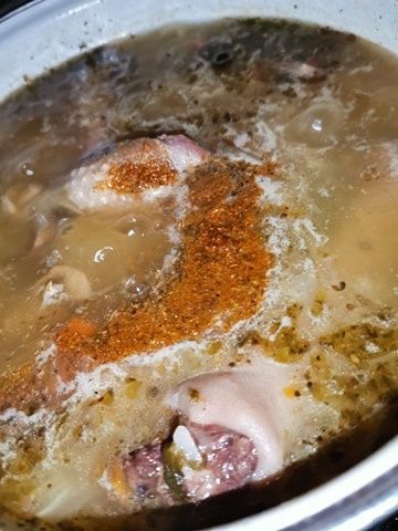 Zupa kapuśniak z marynowanymi grzybami ( opieńki ) Zupa kapuśniak z marynowanymi grzybami ( opieńki )