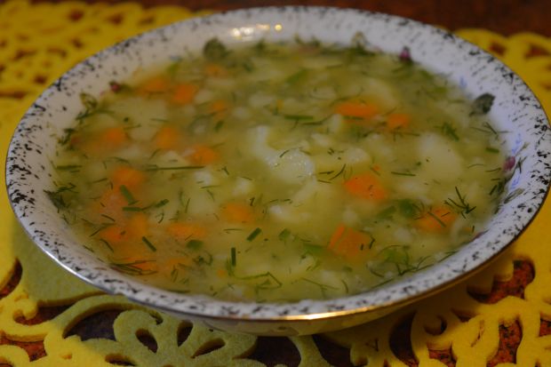 Zupa koperkowa z kalafiorem