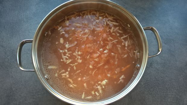 Zupa koperkowa z kaszą jaglaną