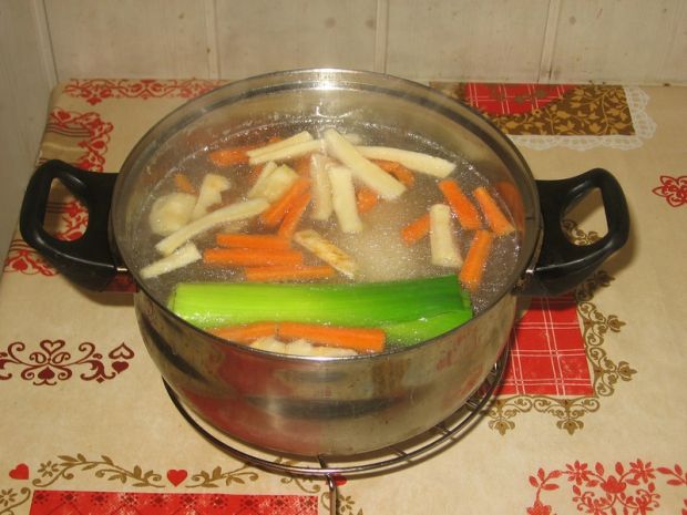 Zupa krem cebulowo-serowa