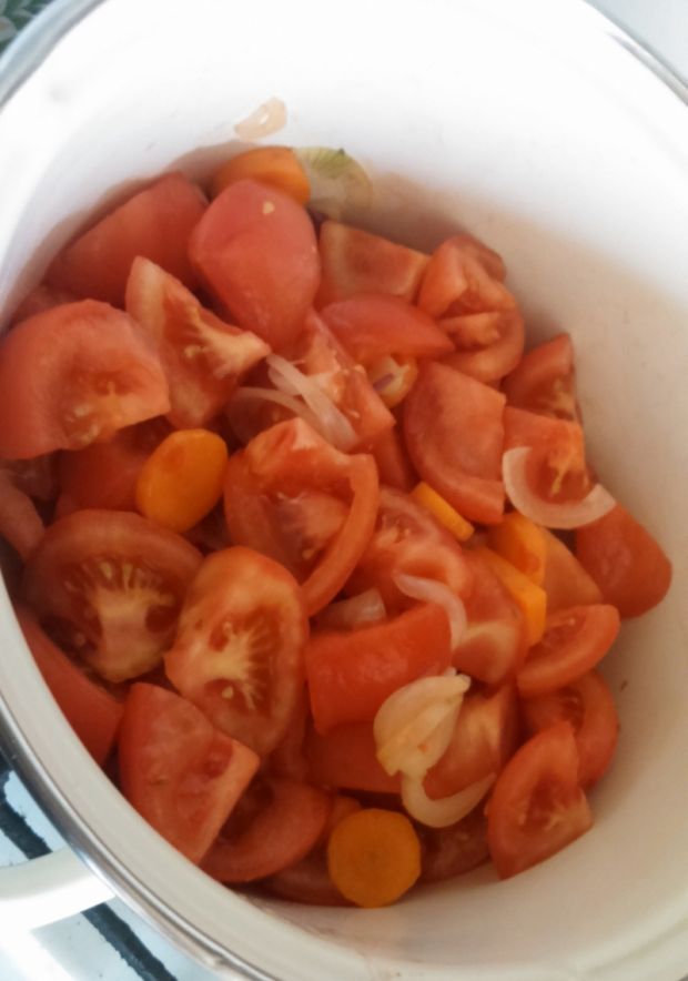 Zupa krem pomidorowy z grzankami