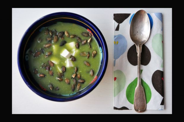 Zupa krem z brokułów z serem feta i pestkami dyni