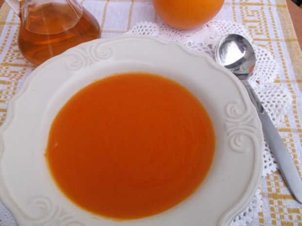 Zupa marchewkowo-pomarańczowa 