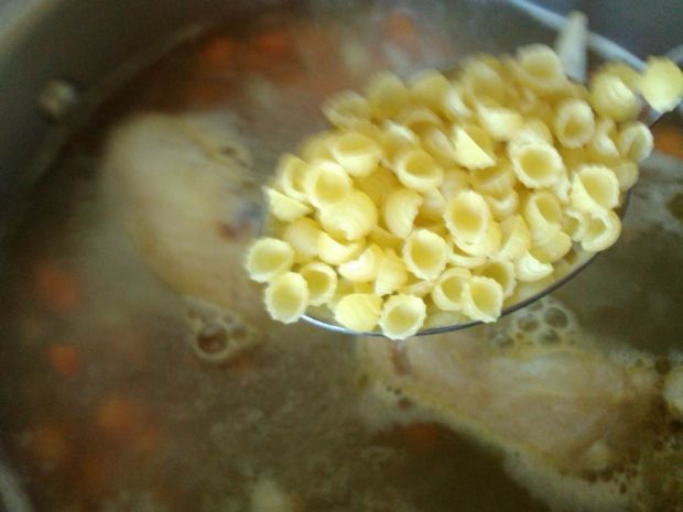Zupa ogórkowa z conchiglioni piccolo 
