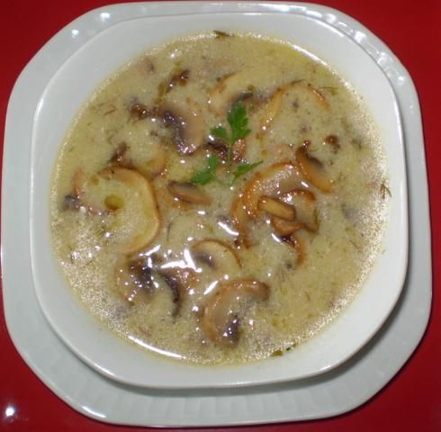 Zupa pieczarkowa z ziemniakami :