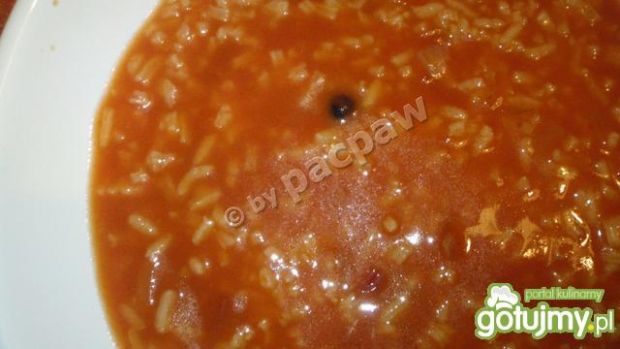 Zupa pomidorowa czerwono cebulowa
