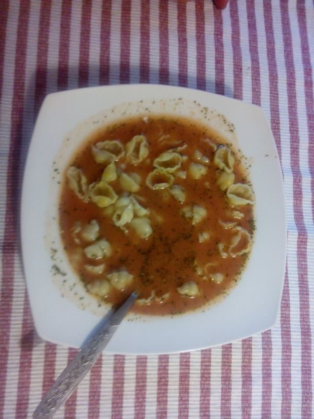 Zupa pomidorowa na indyku