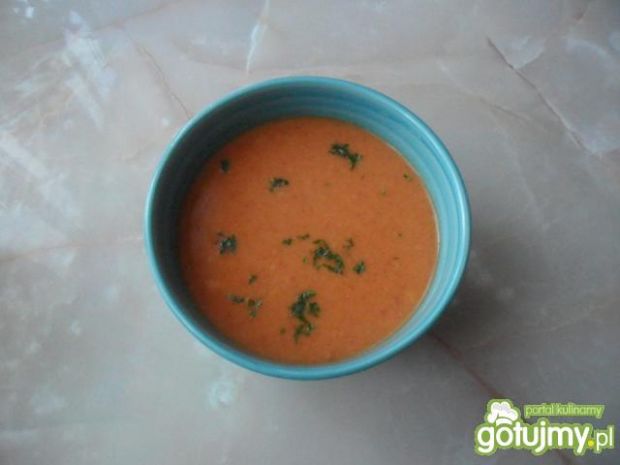 Zupa pomidorowa z chrzanem