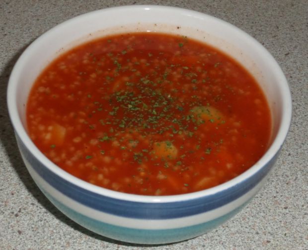 Zupa pomidorowa z kaszą