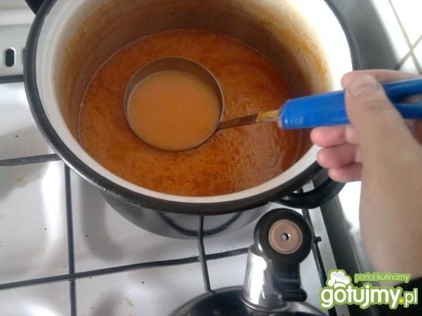 Zupa pomidorowa z kiełbaską