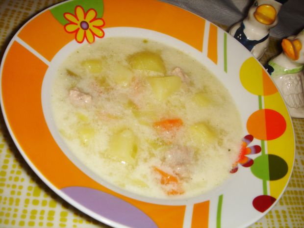 Zupa porowa z mięsem i ziemniakami