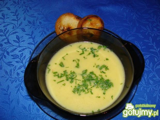 Zupa serowo-warzywna zagęszczana kaszą 