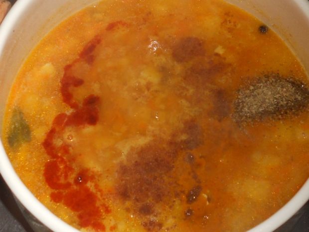 Zupa soczewicowa na wieprzowinie