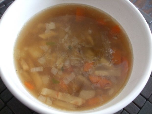 Zupa z boczkiem i warzywami