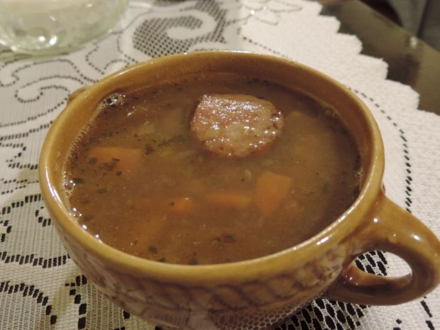 Zupa z brązowej soczewicy