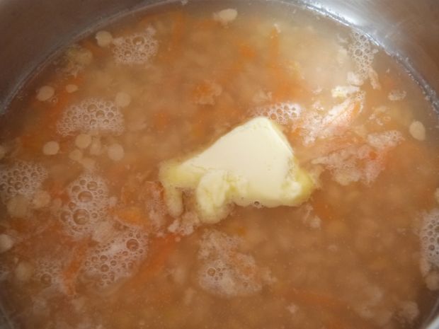 Zupa z czerwonej soczewicy