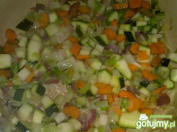 Zupa z dużą ilością warzyw