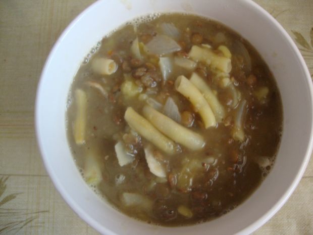 Zupa z fasoli i soczewicy