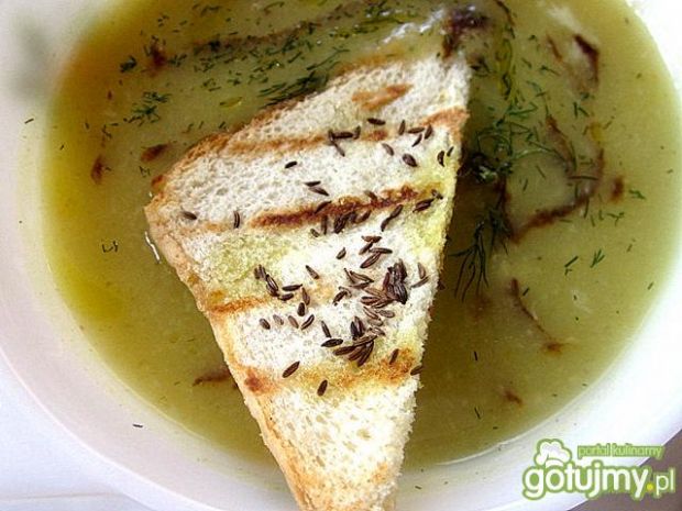 Zupa z kopru włoskiego