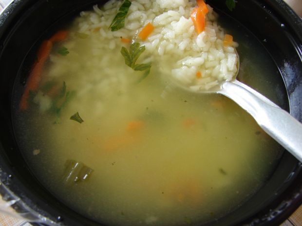Zupa z ryżem i marchewką