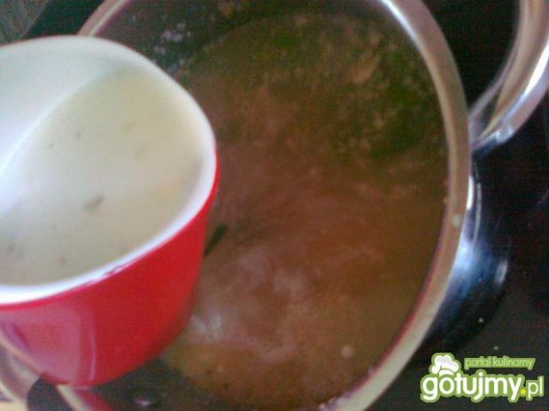 Zupa z salcesonu z ziemniakami i kaszą