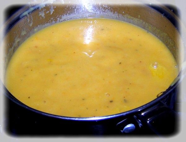 Zupa z żółtych pomidorów